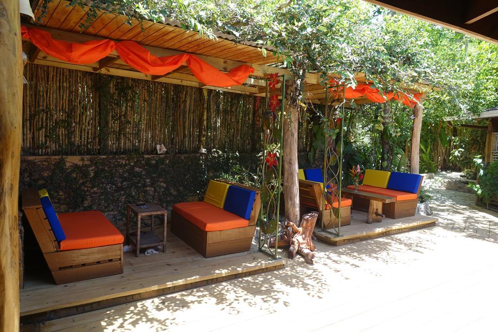 Zimbali Culinary Retreats Villa Negril Bagian luar foto