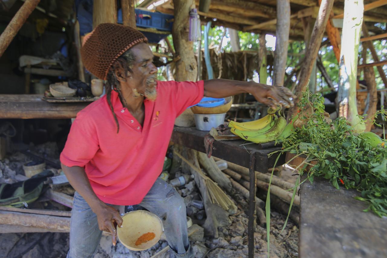 Zimbali Culinary Retreats Villa Negril Bagian luar foto